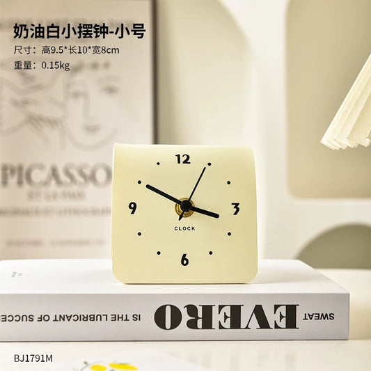 Modern Curved Desk Clock – Minimal & Stylish