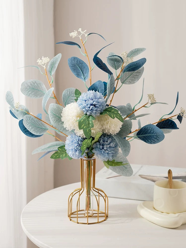 Set of 2 Sizes Metal Vases