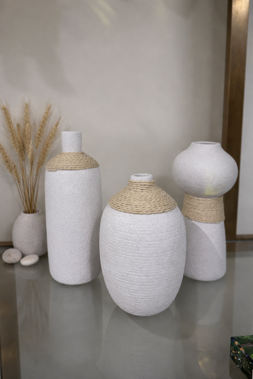 Decorative Vase Set with Natural Details | Balanced Minimal Style