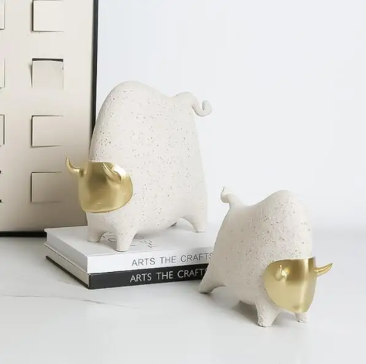 Elegant Artistic Figurines