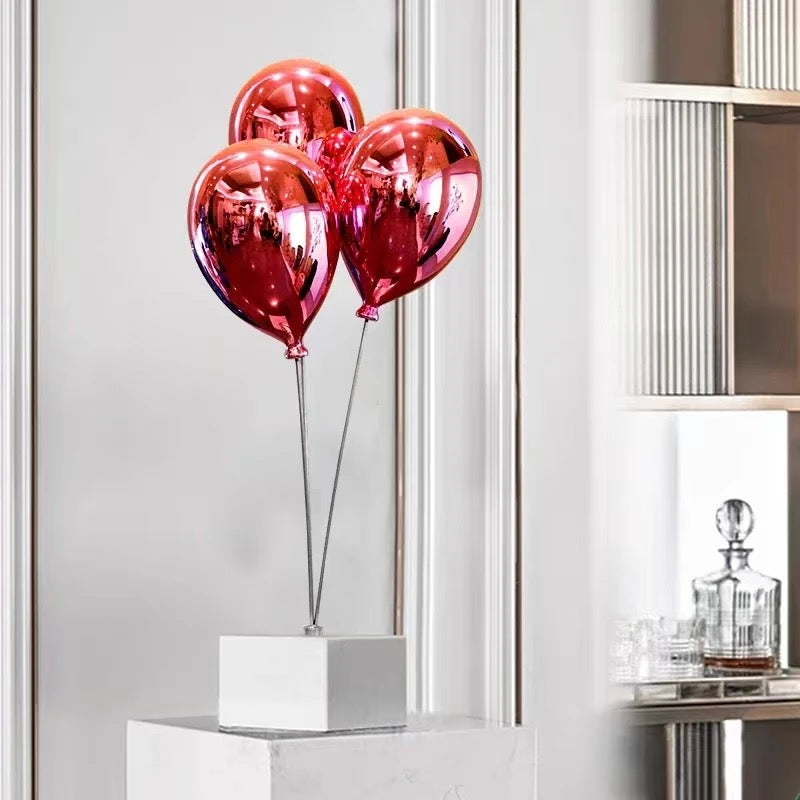 Modern Metallic Balloon Sculpture - Elegant Home Décor