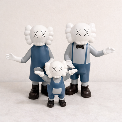 Family Figurines Set – 3 Pieces