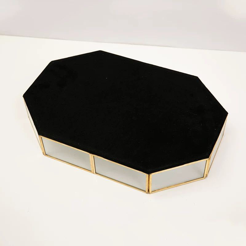 Hexagon Mirror Tray: A Glamorous Touch For Your Decor