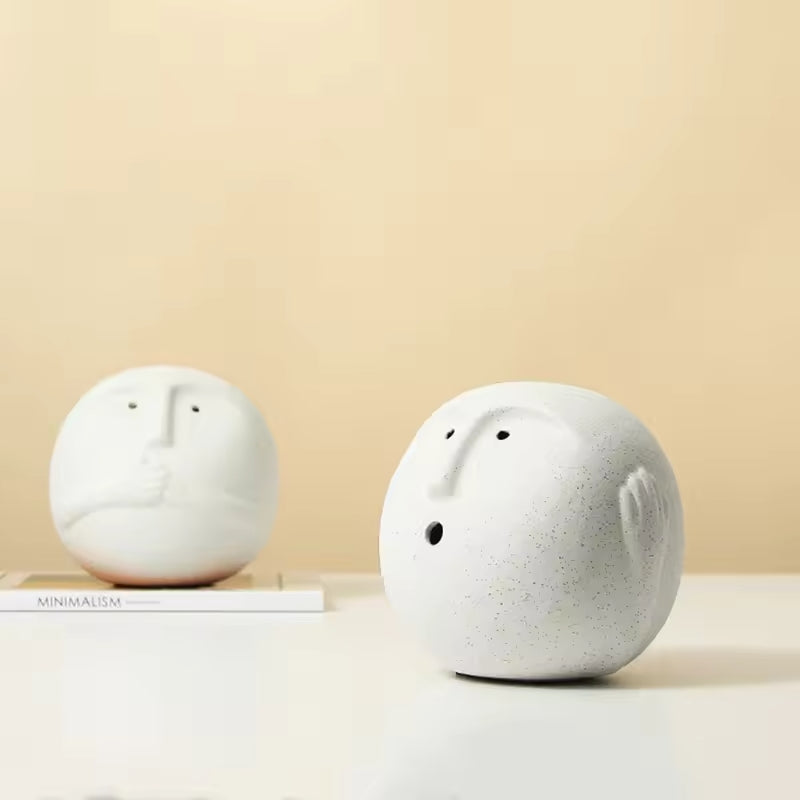 Set Of 3 Figures Round Ceramic