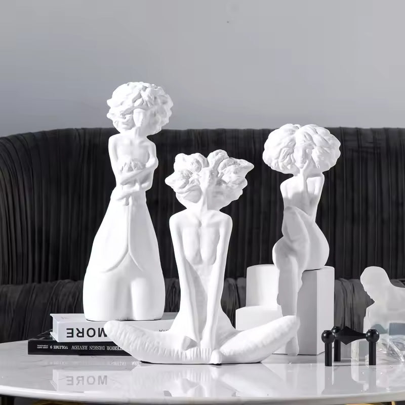 Trendy figure Girl Statue