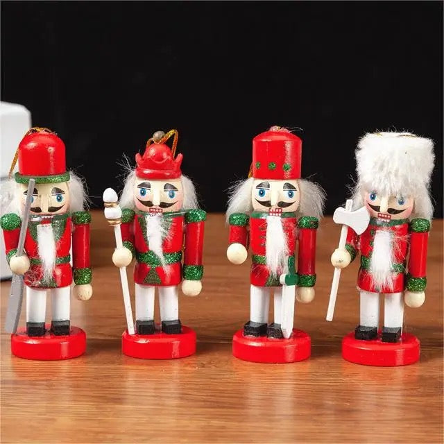 Pack Of 4 Hanged Nutcrackers