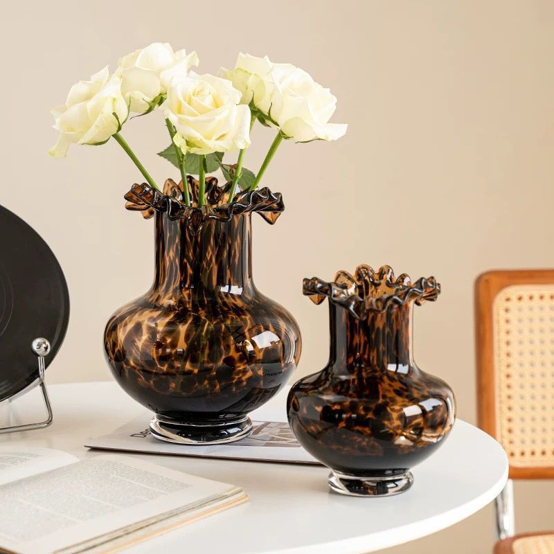 Tortoiseshell Ruffle Glass Vases – Vintage Elegance Set (set of 2)