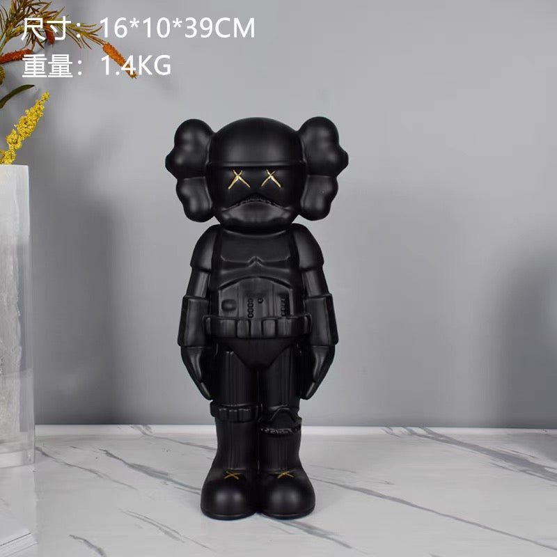 Modern Art Figures — Bold, Iconic & Collectible Black