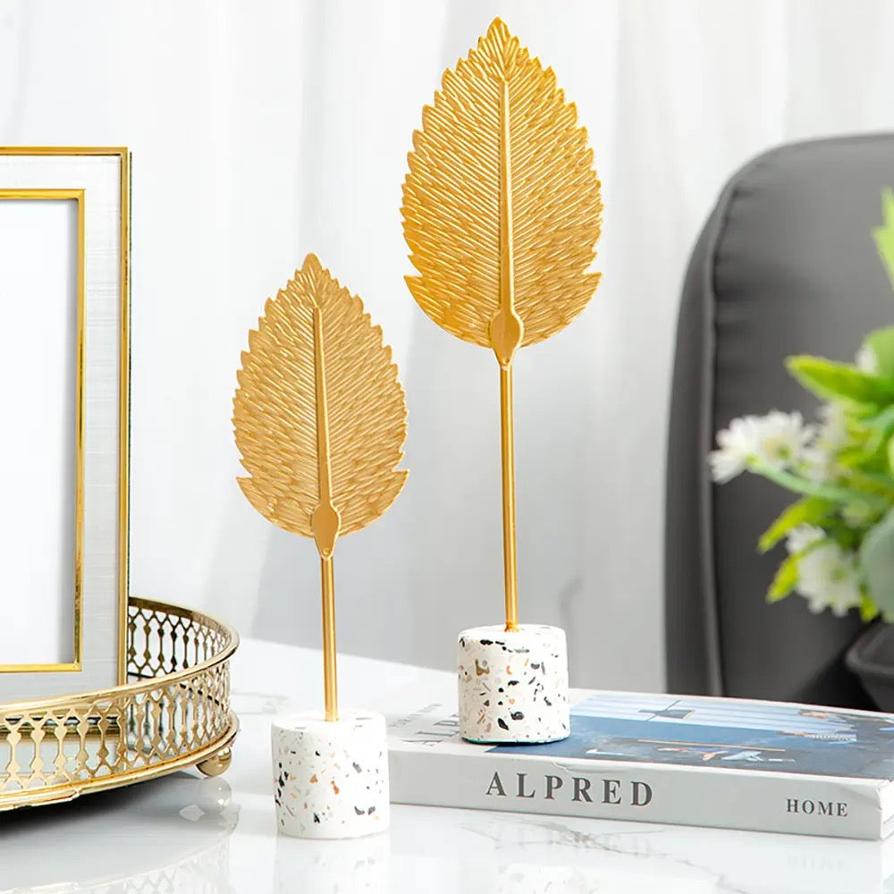 Set of 2 golden Leaves