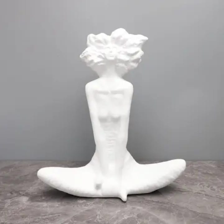 Abstract Serenity Sculpture — The Essence of Calm Elegance