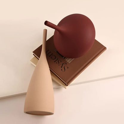 Warm-Toned Modern Vases 🤎