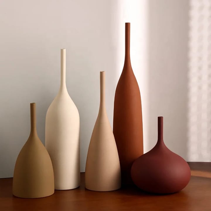 Warm-Toned Modern Vases 🤎