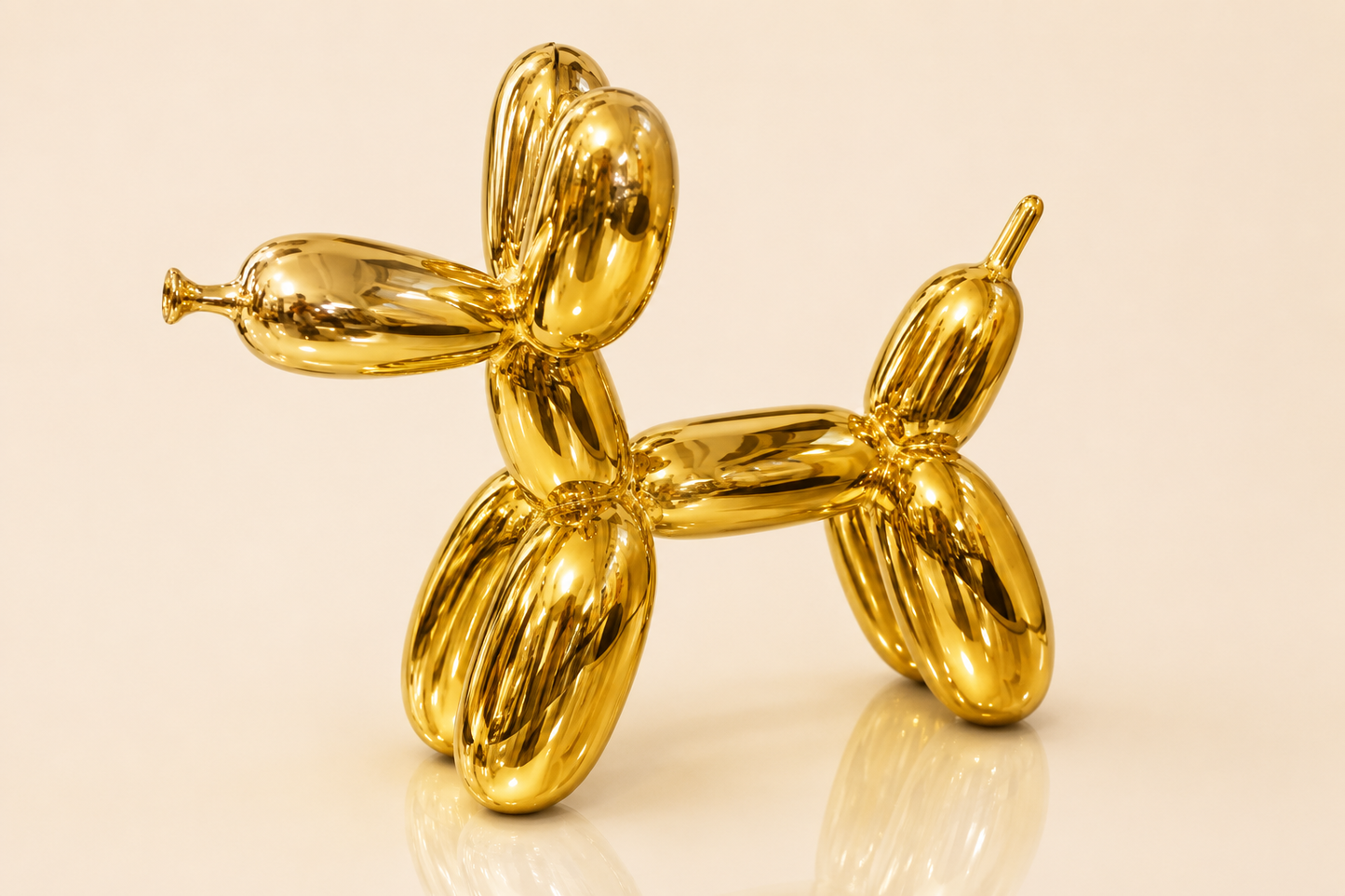 Balloon Dog Sculpture – A Modern Statement of Luxury