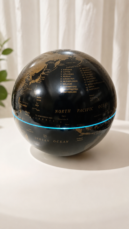 360° Rotating Battery-Powered Globe