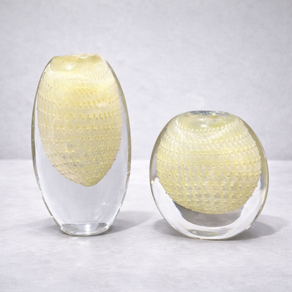 Luxury Vase Set with Refined Design - set of 2